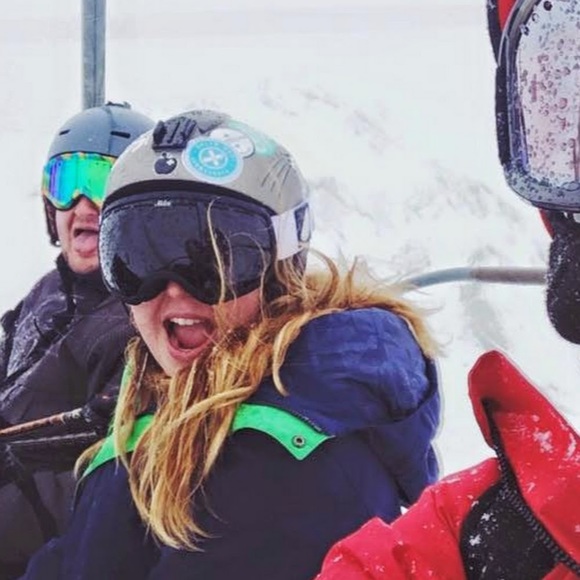 Meet your Posher, Amy - Picture 1 of 1